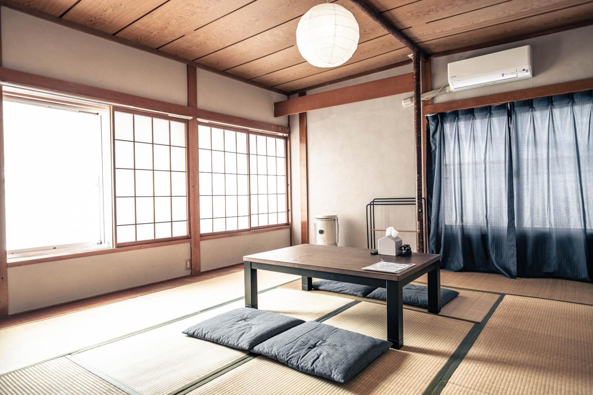 Little Japan Echigo Hotel Yuzawa  Exterior photo